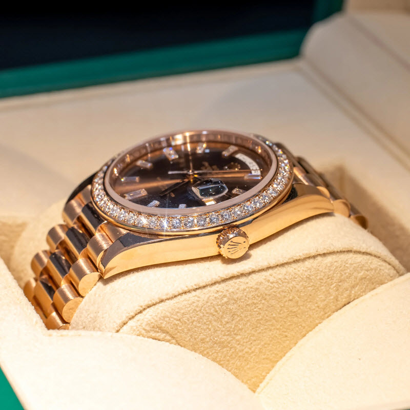 Đồng hồ Rolex Day-Date 228345RBR 40mm Chocolate Set with Diamond Rose Gold chính hãng