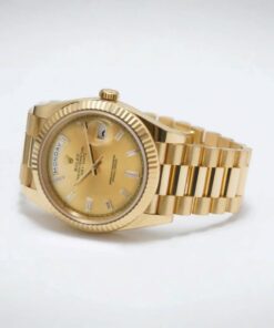 Rolex Day-Date 40 228238 Mặt Số Vàng Champagne Nạm Kim Cương