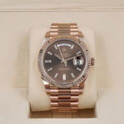 Rolex Oyster Perpetual Day-Date 40 228235 Mặt Số Chocolate