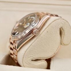Rolex Oyster Perpetual Day-Date 40 228235 Mặt Số Chocolate