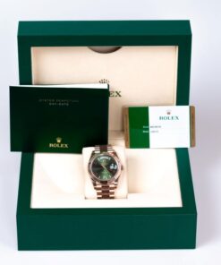 Rolex Oyster Perpetual Day-Date 40 228235 Mặt Số Xanh Olive