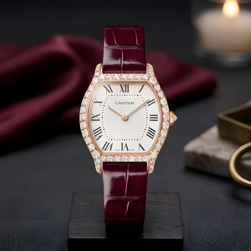 Đồng Hồ Cartier Tortue CRWJTO0012 – Vỏ Đính 48 Viên Kim Cương Brilliant-Cut, Núm Vàng Hồng 18K Đính Kim Cương Tinh Xảo