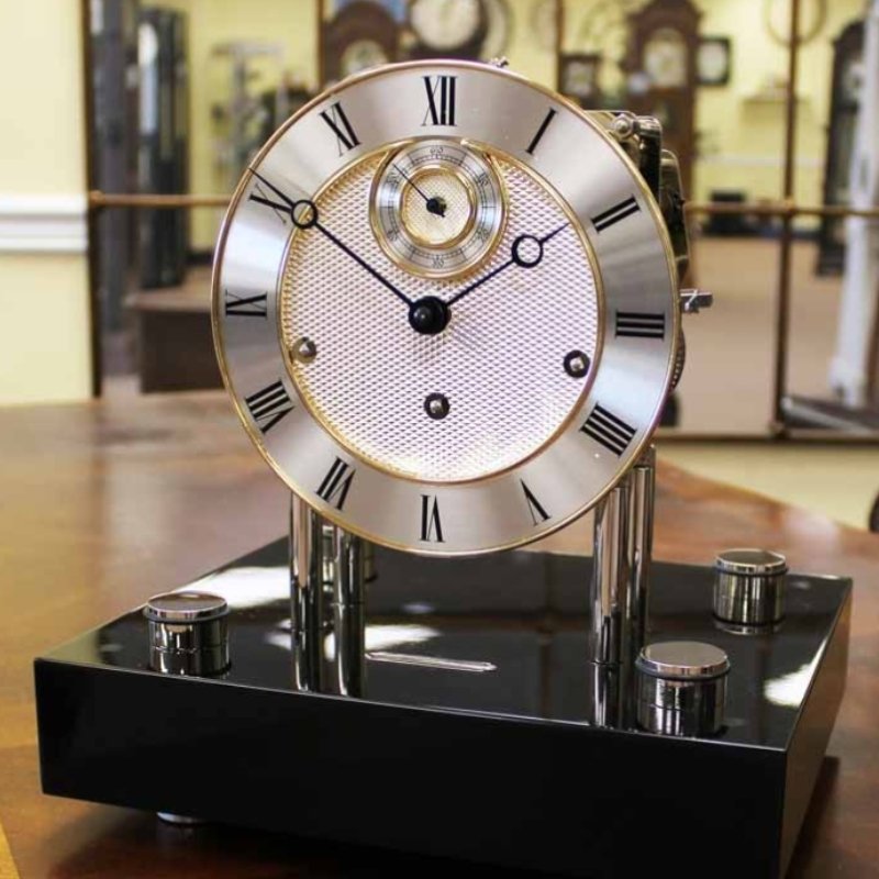 Đồng Hồ Để Bàn Hermle 22801-740352 – Đế Đen Piano Kèm Vỏ Kính Trong Suốt, 4 Chuông Westminster, Ngắt Chuông Đêm - Ảnh 3